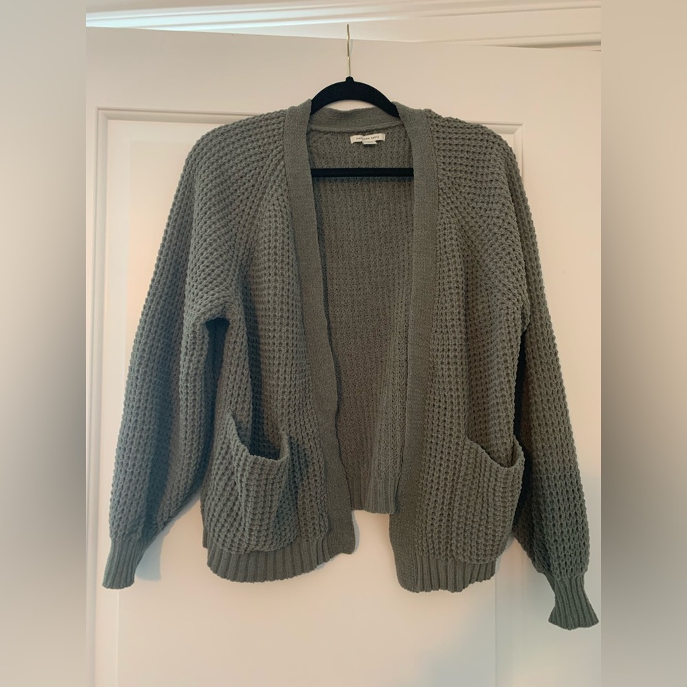 American Eagle Green Sweater Cardigan